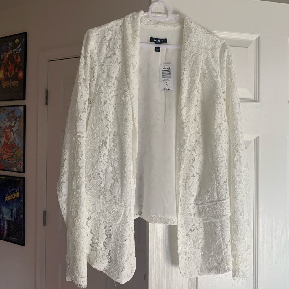 NWT lace blazer
